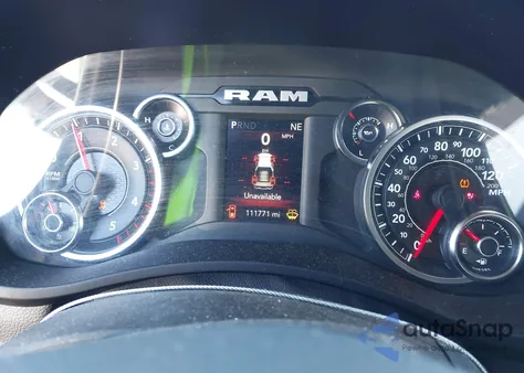 2021 Ram 2500 Big Horn 4X4 6'4 Box z USA, uszkodzony, nr VIN 3C6UR5DL1MG509774